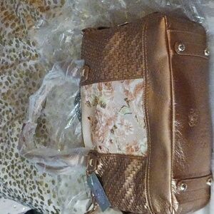 Sharif. NWOT Beautiful copper/ Prach floral design/embroidery see